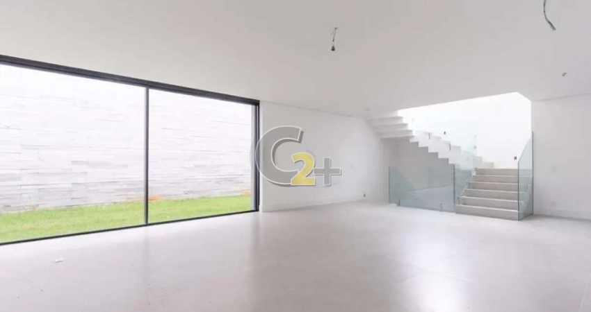 Casa de condomínio á venda no Brooklin, 3 suítes e 5 vagas