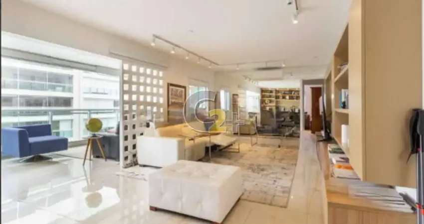 Apartamento mobiliado à venda no Jardim das Perdizes com 4 quartos, sendo 3 suítes e 2 vagas