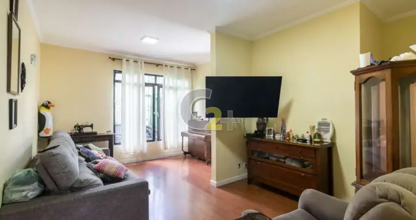 Sobrado a venda na Vila Madalena, 4 quartos,  sendo  2  suíte e 2 vagas