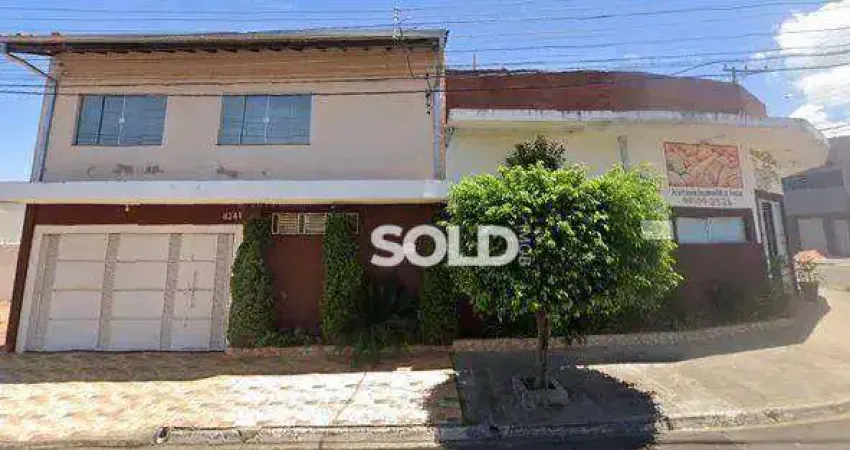Casa com cômodo de comércio, 3 dormitórios, 260m² de construção,  à venda por R$ 800.000,00 - Residencial Ana Dorothéa - Franca/SP