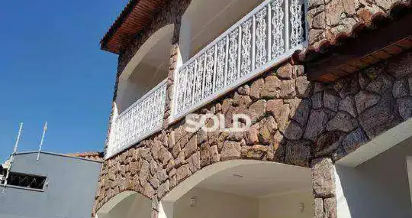 Linda casa/sobrado com 4 dormitórios sendo 1 suíte com hidro, 350 m² de construção, à venda por R$ 1.200.000,00 - Jardim Barão - Franca/SP