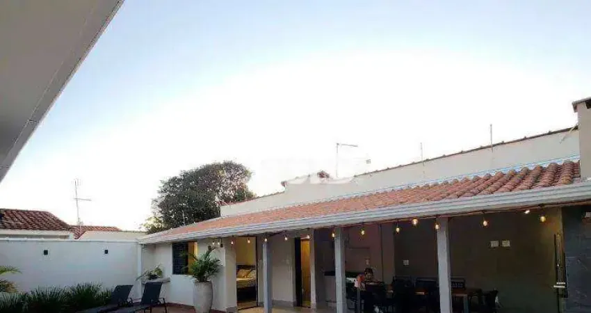 Casa com 4 dormitórios à venda, 160 m² por R$ 1.300.000,00 - Vila Industrial - Franca/SP