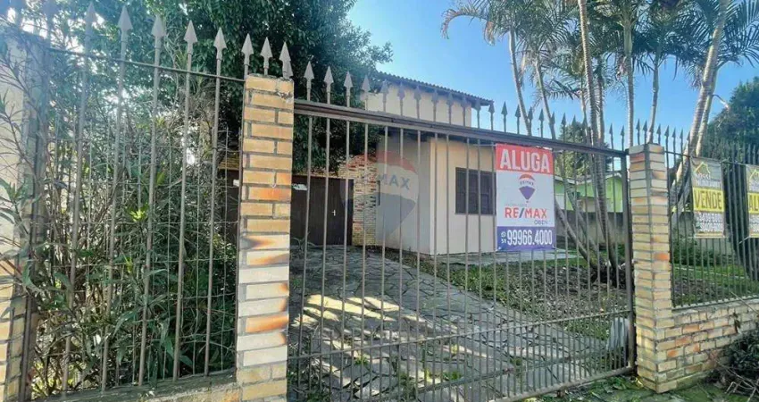 Casa com 3 quartos para alugar na Vila Ponta Porã, Cachoeirinha 