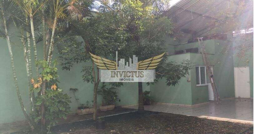 Casa Térrea com 3 Quartos para Alugar, 299m² - Vila Vilma, Santo André/SP.