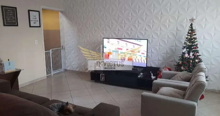 Sobrado com 4 Suítes para Comprar, 262m² - Jardim Santo Antônio, Santo André/SP.