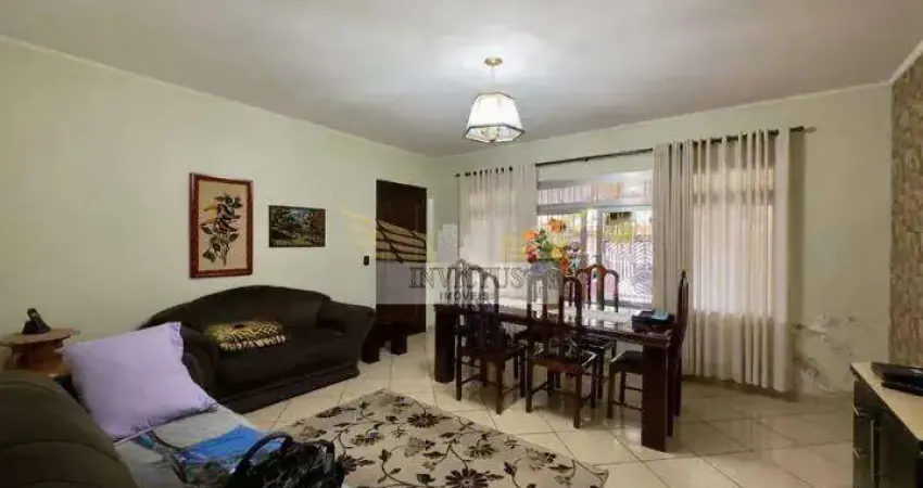Casa Térrea com 3 Quartos para Comprar, 185m² - Bairro Jardim, Santo André/SP.