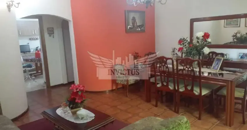 Casa Térrea com 3 Quartos para Comprar, 258m², Campestre - Santo André/SP.