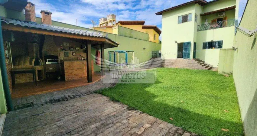 Sobrado Residencial/Comercial com 4 Suítes para Alugar, 550m² - Bairro Santa Maria em Santo André/SP.
