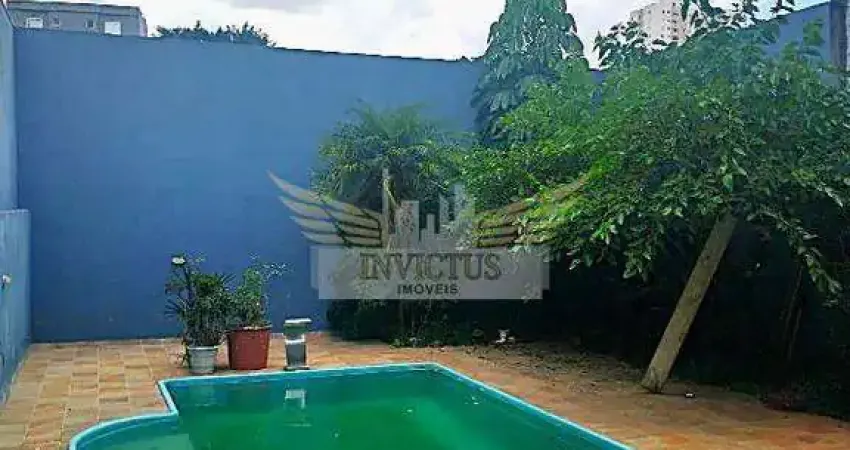 Sobrado com 3 Quartos para Comprar, 263m² - Vila Bastos, Santo André/SP.