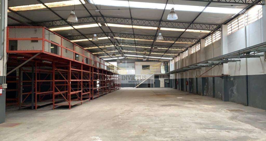 Galpão Comercial/Industrial com 3 Frentes para Alugar, 3.199m² - Centro de Diadema/SP.