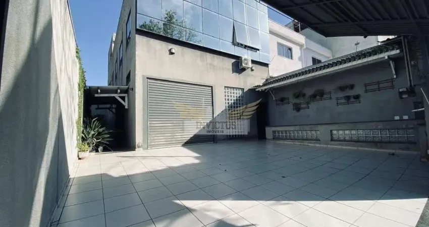 Galpão Comercial para Comprar, 399m² - Parque Oratório em Santo Andre/SP.