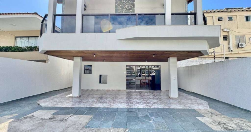 Casa c/ 5 Dormitórios c/ vista mar !