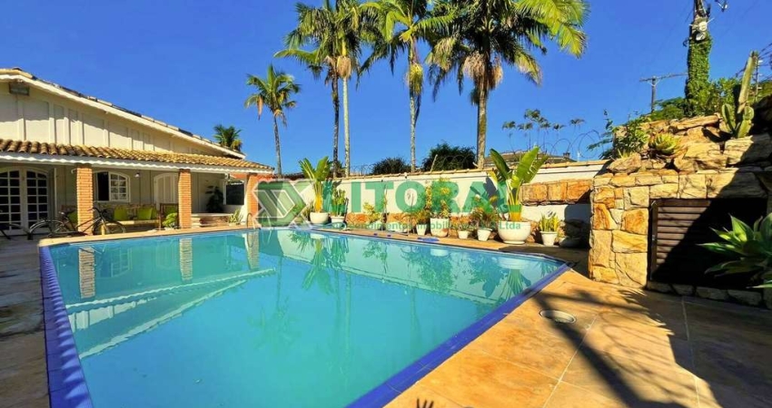 Casa com 5 quartos para alugar na Enseada, Guarujá 