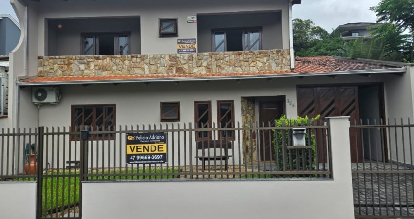 Casa a venda 100% Averbada/ Bairro Saguaçu -JLLE/SC