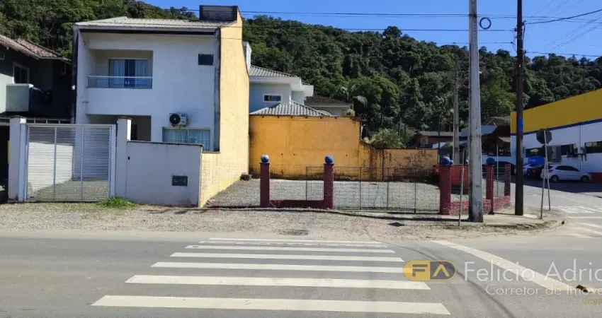 Terreno à venda na Rua Joinville, 1354, Pirabeiraba, Joinville