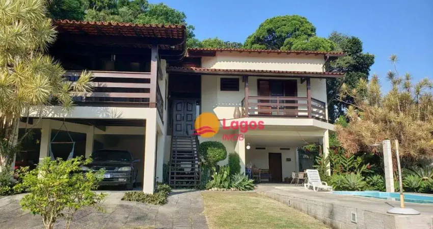 Casa com 5 quartos, 304 m² por R$ 900.000 - Badu - Niterói/RJ