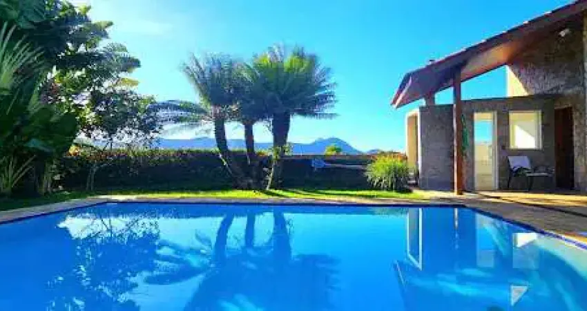 Casa à venda, 242 m² por R$ 2.150.000,00 - Itaipu - Niterói/RJ