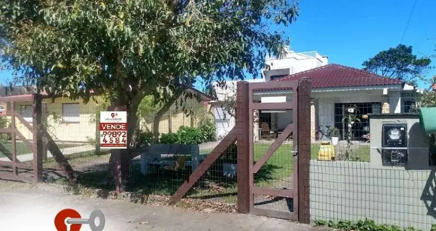 Casa com 3 quartos à venda na Zona Nova, Tramandaí 