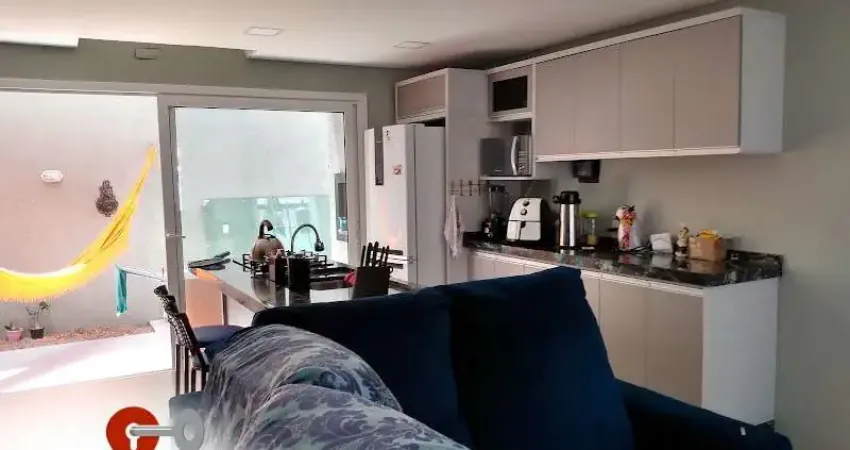EXCELENTE DUPLEX MOBILIADO E DECORADO