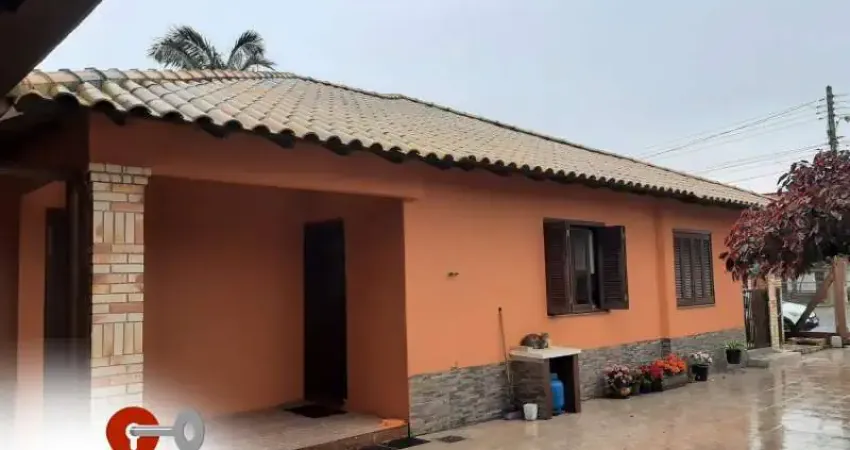 IMÓVEL EM LOCALIZAÇÃO PRIVILEGIADA, NA ÁREA NOBRE DA CIDADE, COM USO TANTO RESIDENCIAL QUANTO COMERCIAL.