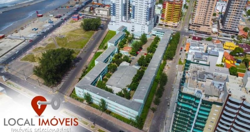 APARTAMENTO A UMA QUADRA DO MAR