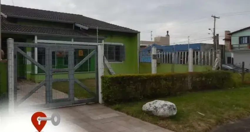 AMPLA CASA EM EXCELENTE LOCALIZAÇÃO