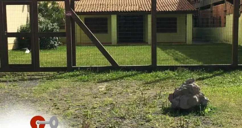 CASA COM 5 DORMITÓRIOS EM TERRENO DE 14X43 NA BARRA DE TRAMANDAÍ