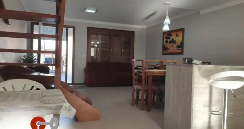 DUPLEX 3 DORMITÓRIOS SENDO 1 SUÍTE, AO LADO DA AV. PROTÁSIO ALVES