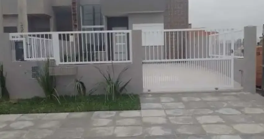 CASA COM ALTO PADRÃO CONSTRUTIVO EM IMBÉ