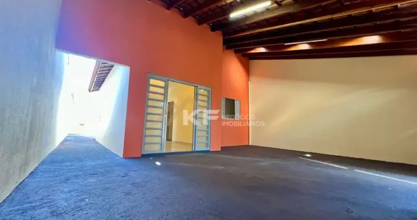 Casa com quintal , 2 quartos à venda no parque dos flamboyans | candido portinari