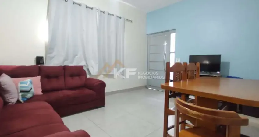 Casa à venda 2 quartos, 2 banheiros, Quintal e Edícula no Parque dos Flamboyans