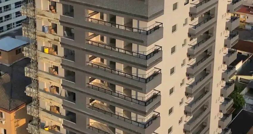 Apartamento no Canto do Forte- 2 e 3 dormitórios Churrasqueira a carvão e Vaga Privativa