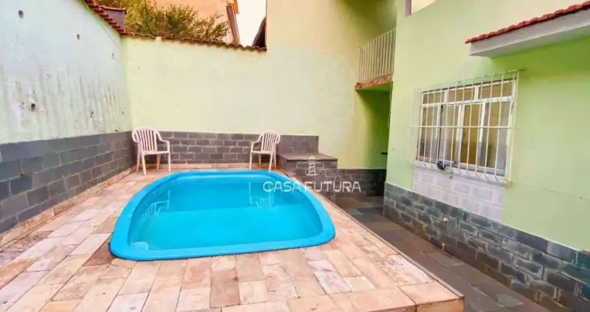 Casa com 3 dormitórios à venda, 224 m² por R$ 750.000,00 - Conforto - Volta Redonda/RJ