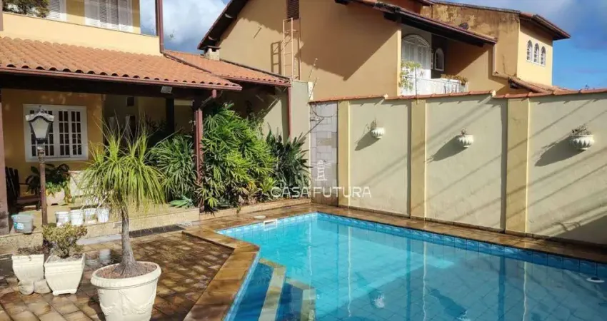 Casa com 4 dormitórios à venda, 328 m² por R$ 1.300.000,00 - Jardim Normandia - Volta Redonda/RJ
