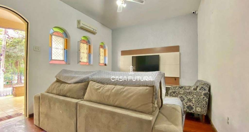 Casa com 6 dormitórios à venda, 220 m² por R$ 880.000 - Conforto - Volta Redonda/RJ