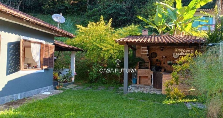 Casa com 3 dormitórios à venda, 147 m² por R$ 530.000,00 - Ipiabas - Barra do Piraí/RJ