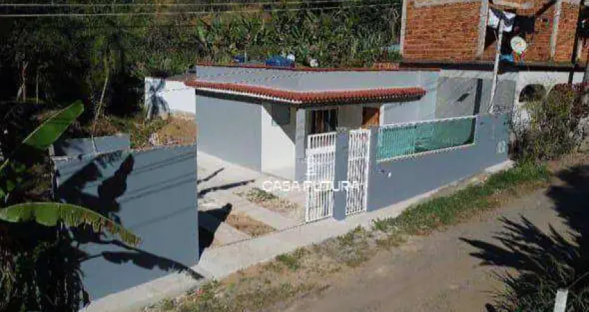 Casa com 1 dormitório à venda, 58 m² por R$ 300.000,00 - Varjão - Piraí/RJ