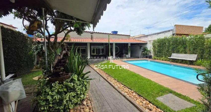 Casa com 3 dormitórios à venda, 160 m² por R$ 990.000,00 - Aero Clube - Volta Redonda/RJ