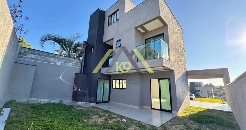 TRIPLEX COM 3 SUÍTES E ÁTICO NO ROÇA GRANDE EM COLOMBO
