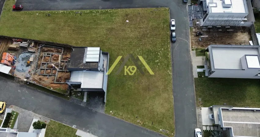 Lotes em condomínio fechado com 200 m² no campo pequeno em colombo