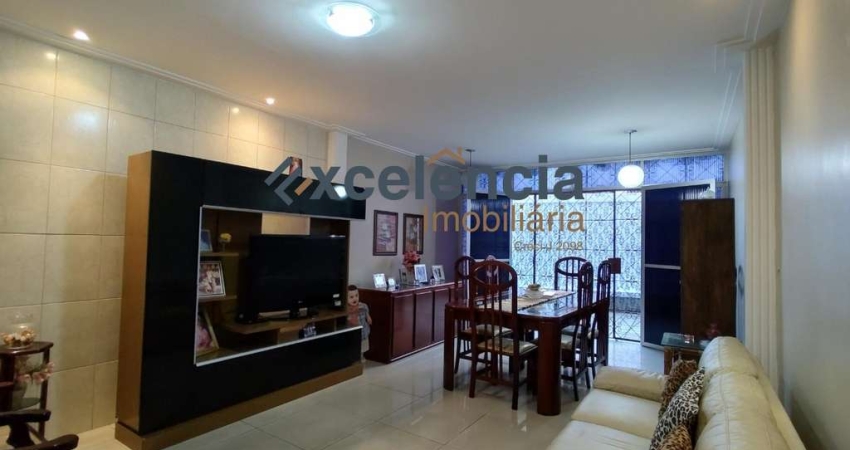 Casa duplex com 4 quartos, 209,10m2 de terreno, em Brotas!