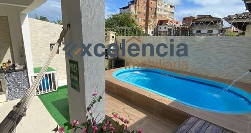 Casa duplex com 3 quartos, 150m2 de terreno, em Itapuã!