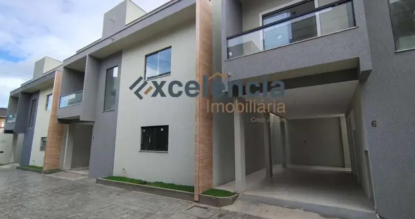 Casa duplex com 3 suítes, 120m2 de terreno, em Ipitanga!