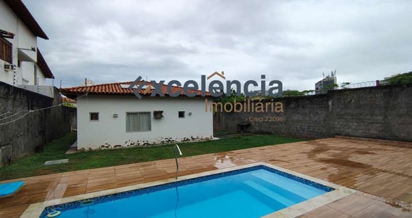 Terreno com 680m2 e duas casas construídas no Itaigara!