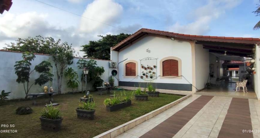Casa com 3 quartos à venda no Suarão, Itanhaém 