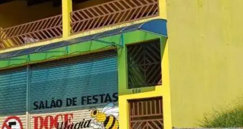 Sobrado para Venda em Santo André, Jardim Las Vegas, 3 dormitórios, 1 suíte, 2 banheiros, 4 vagas