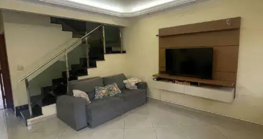 Sobrado para Venda em Santo André, Utinga, 3 dormitórios, 1 suíte, 3 banheiros, 4 vagas