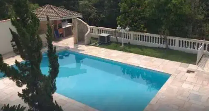 Casa à venda com 494m², 3 suítes no condomínio marambaia em vinhedo/sp