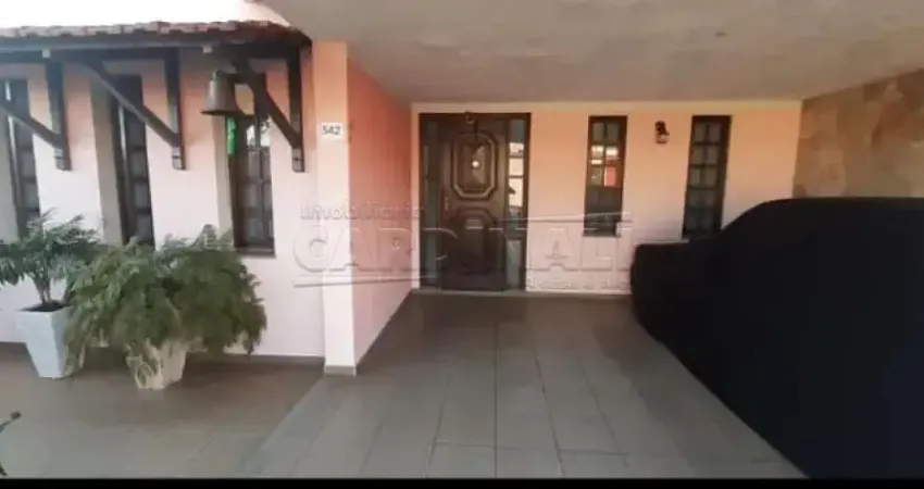 Casa com 3 quartos à venda na Rua Pedro de Almeida, 542, Vila Santa Madre Cabrini, São Carlos