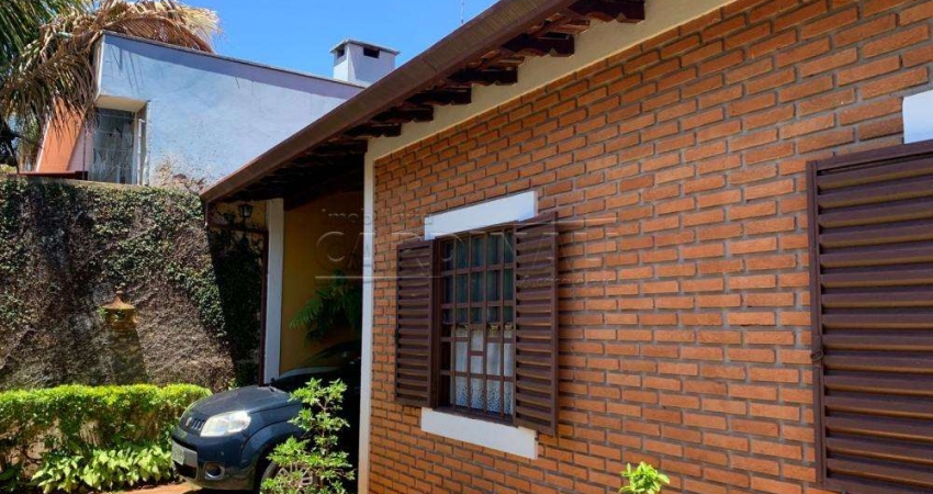 Ótima localização.